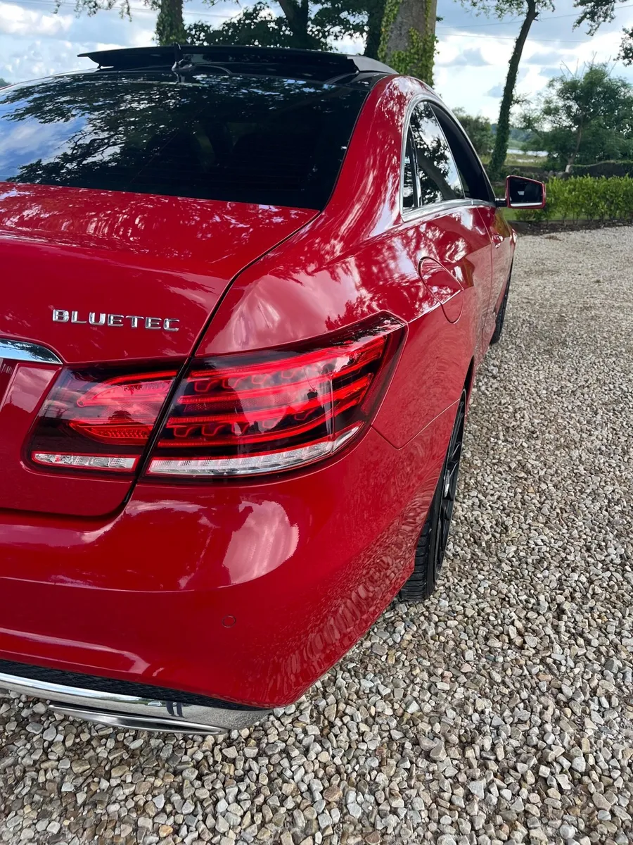 Mercedes-Benz E-Class 2015 - Image 2