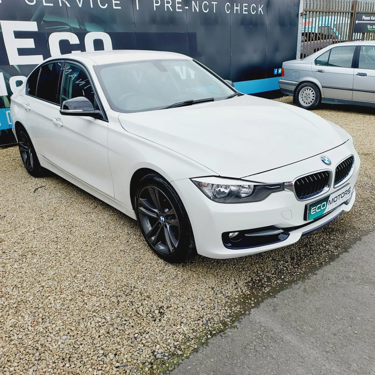 BMW 3-SERIES 2013 - 316i SPORT - Image 3