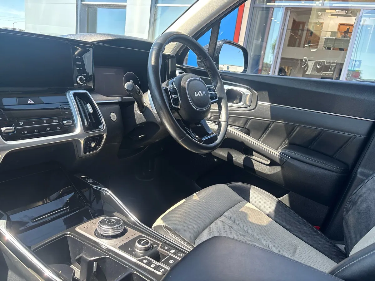 Kia Sorento 2022 - Image 3