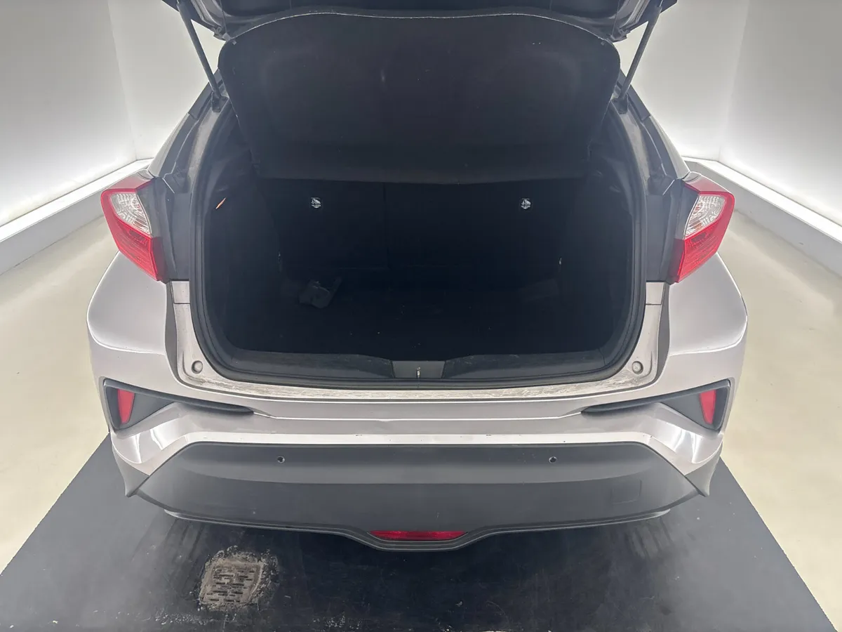 Toyota C-HR 2018 For Auction!! - Image 4