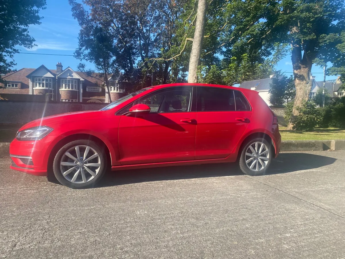 Volkswagen Golf 2019 , 1.2 automatic, low mileage - Image 2