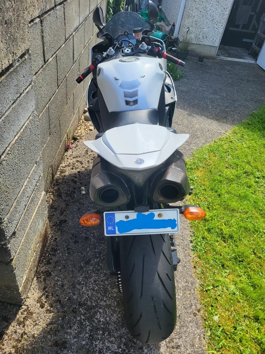 YAMAHA R1 2013 - Image 4