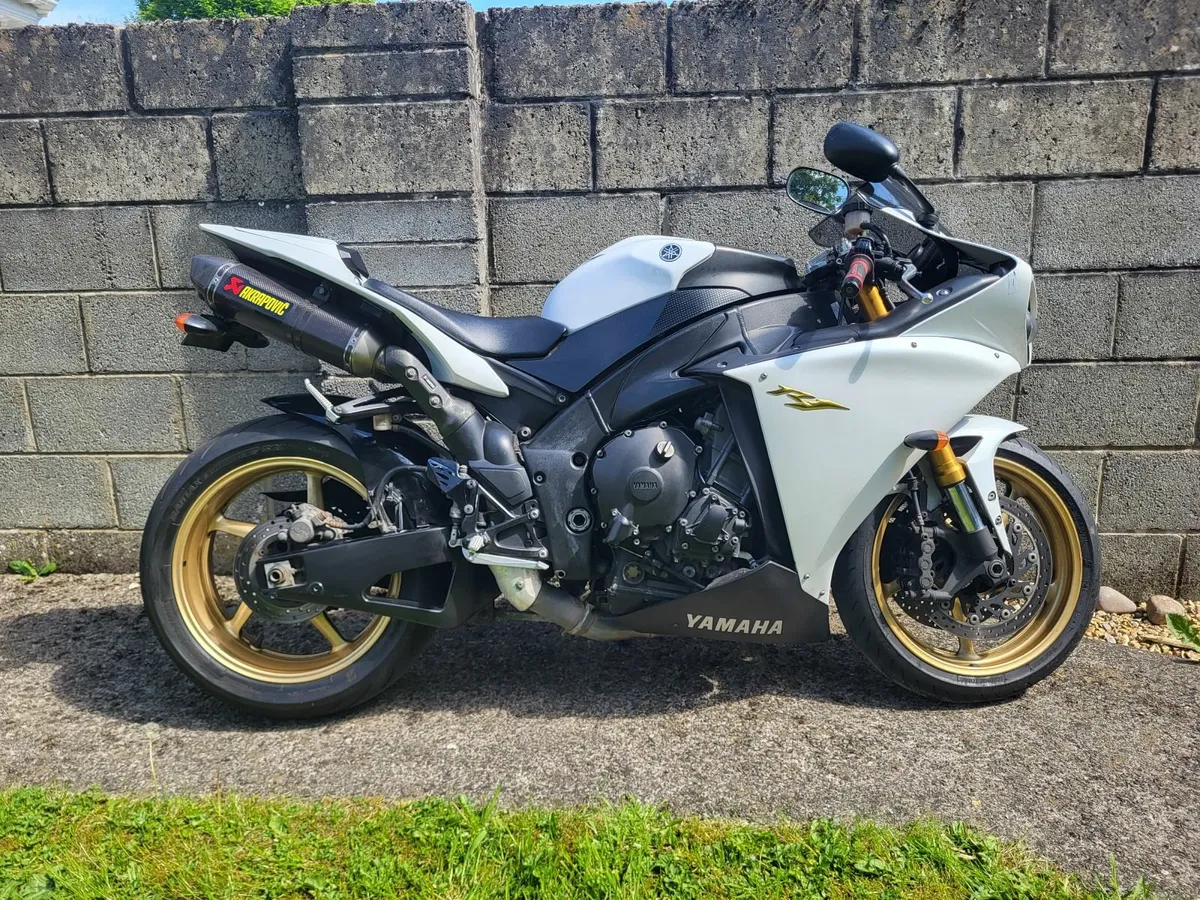 YAMAHA R1 2013 - Image 1