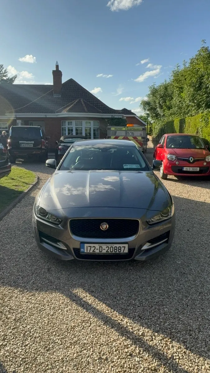 2018 Jaguar XE , Rsport diesel automatic - Image 2