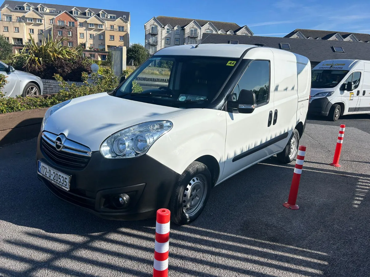 Opel Combo 2017 - Image 2