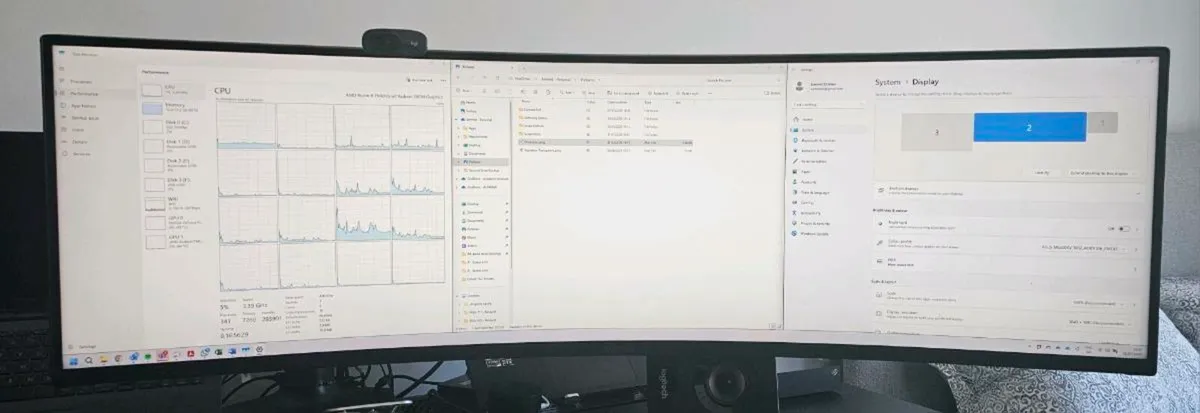 Samsung 49" ultrawide monitor 32:9 3840x1080 - Image 3