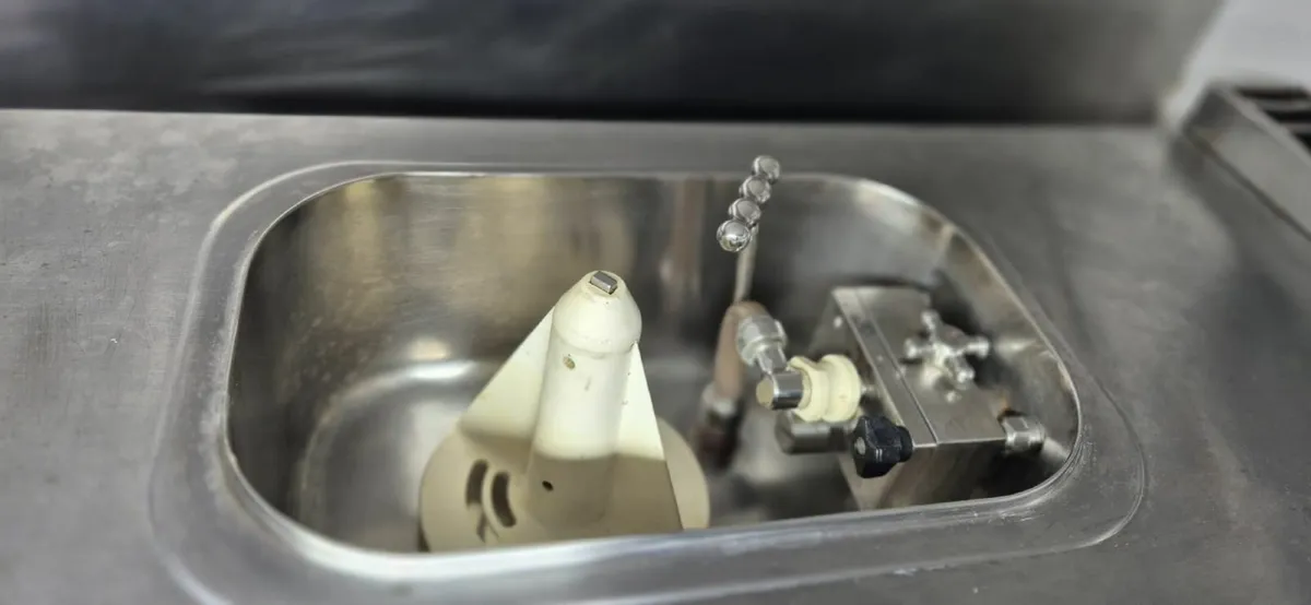 ice cream machine - Image 2