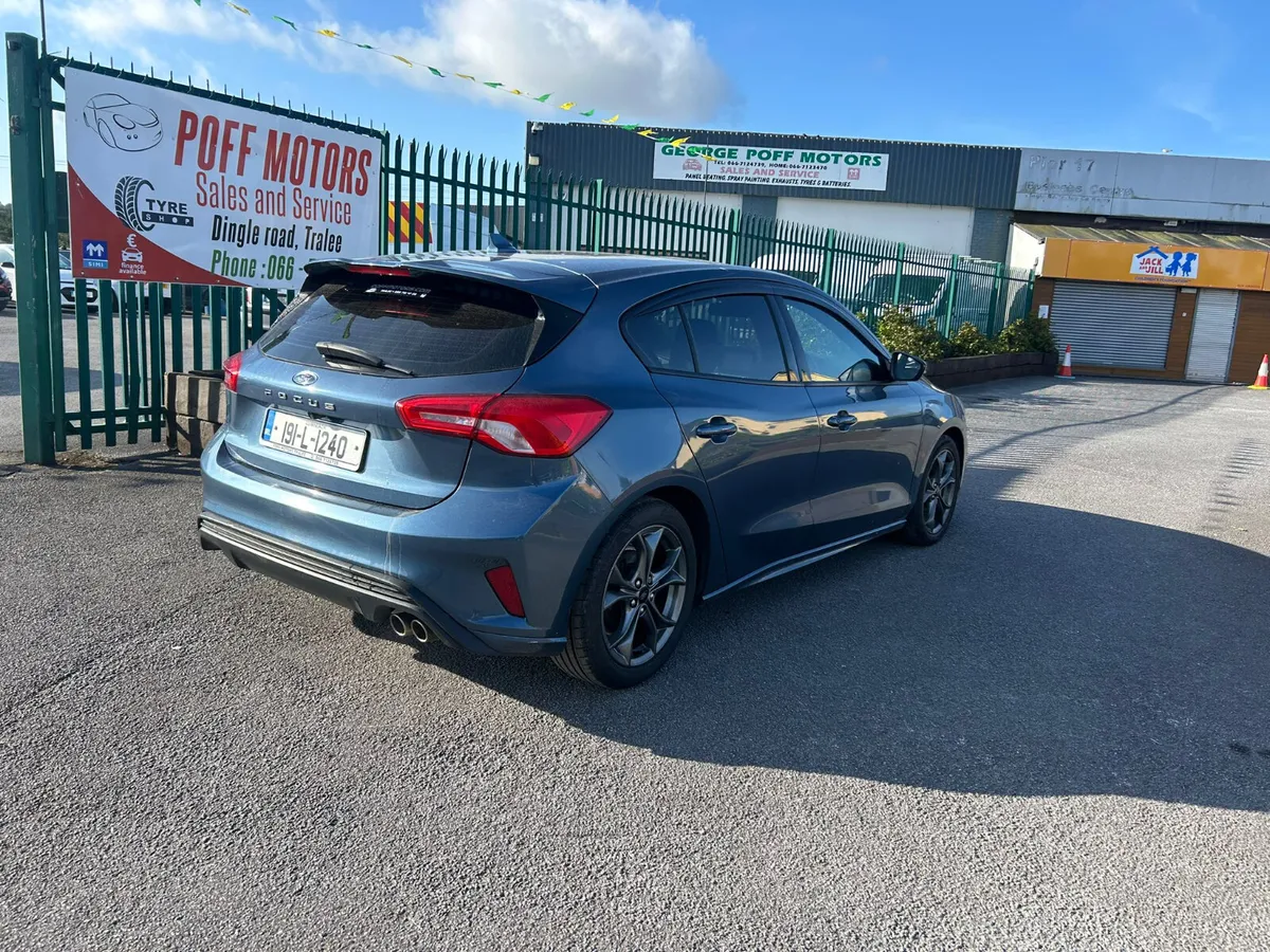 Ford Focus 2019 - Image 3
