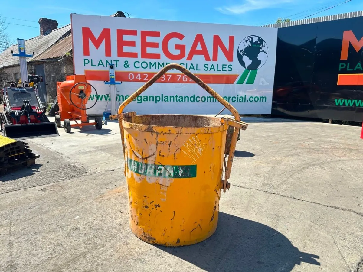Concrete skip POT - Image 1