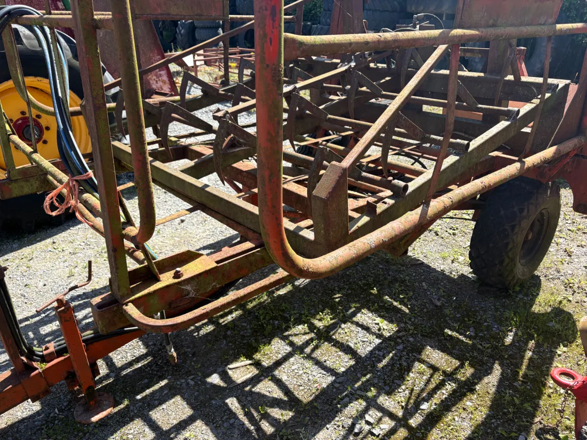 56 Bale Carrier / trailer - Image 4