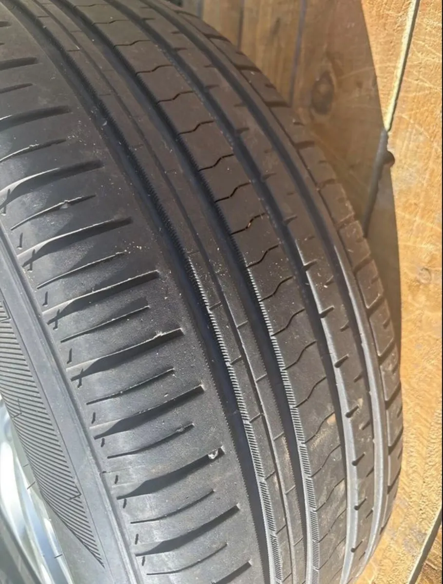 Tyres - Image 2