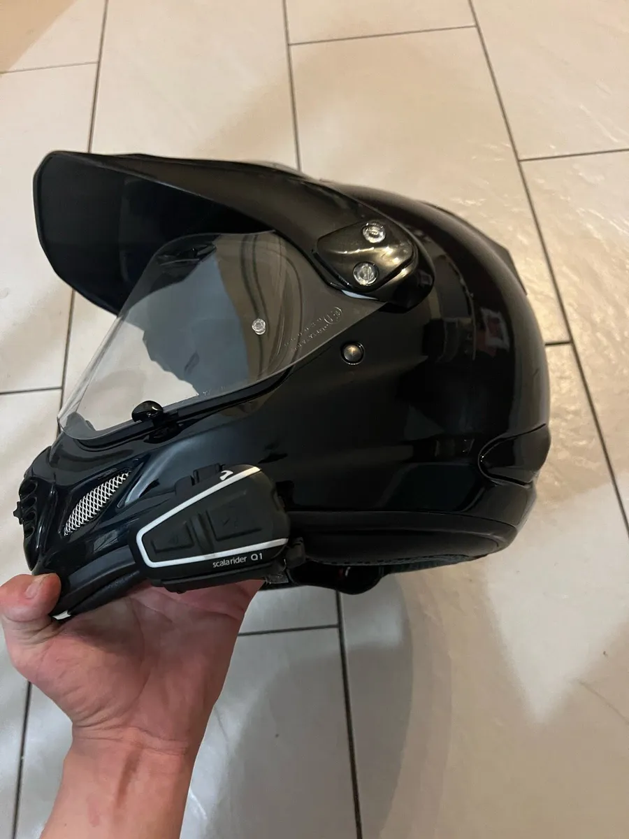 Arai tour x4 motor helmet - Image 2