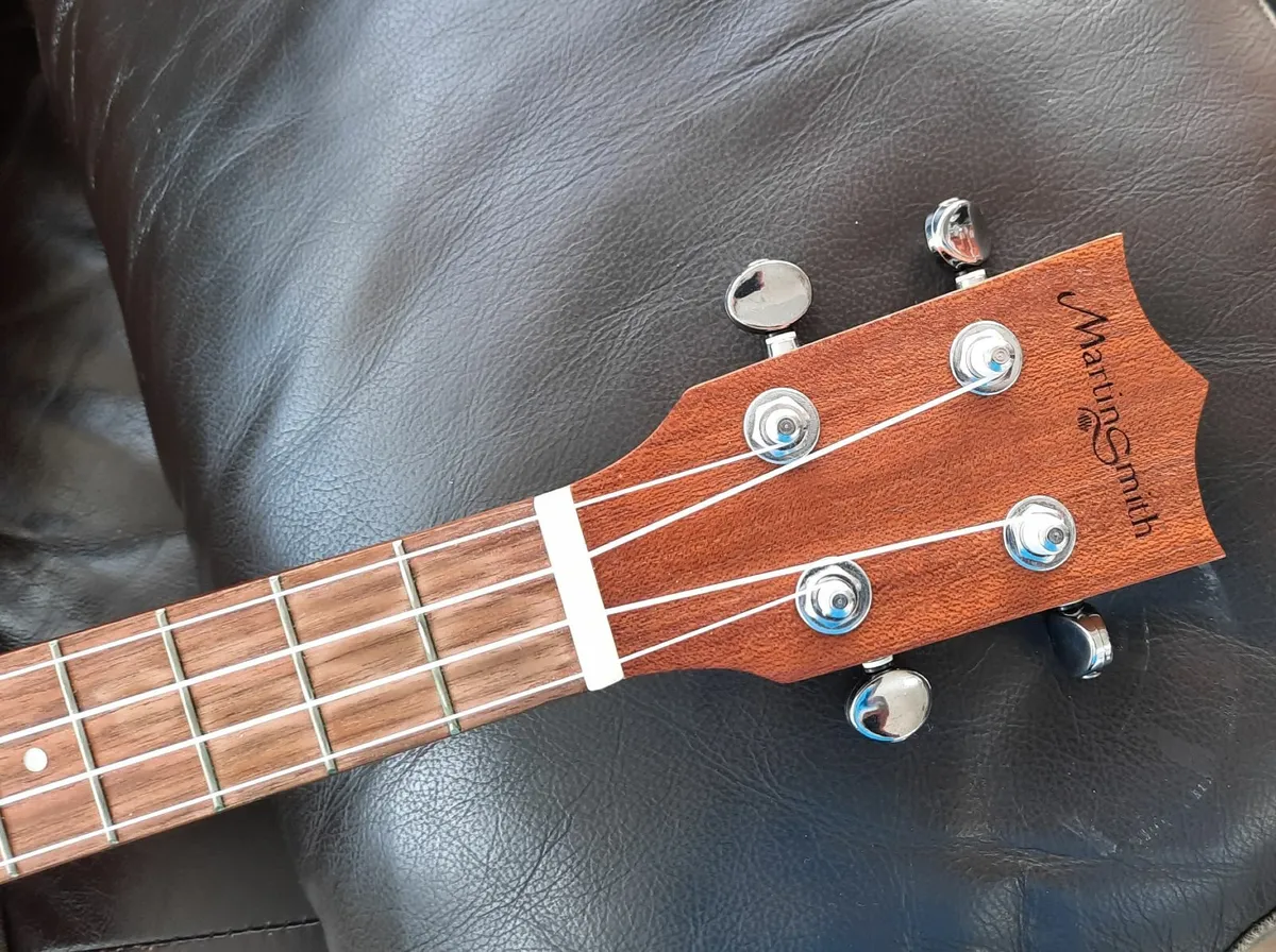 Ukelele - Image 2