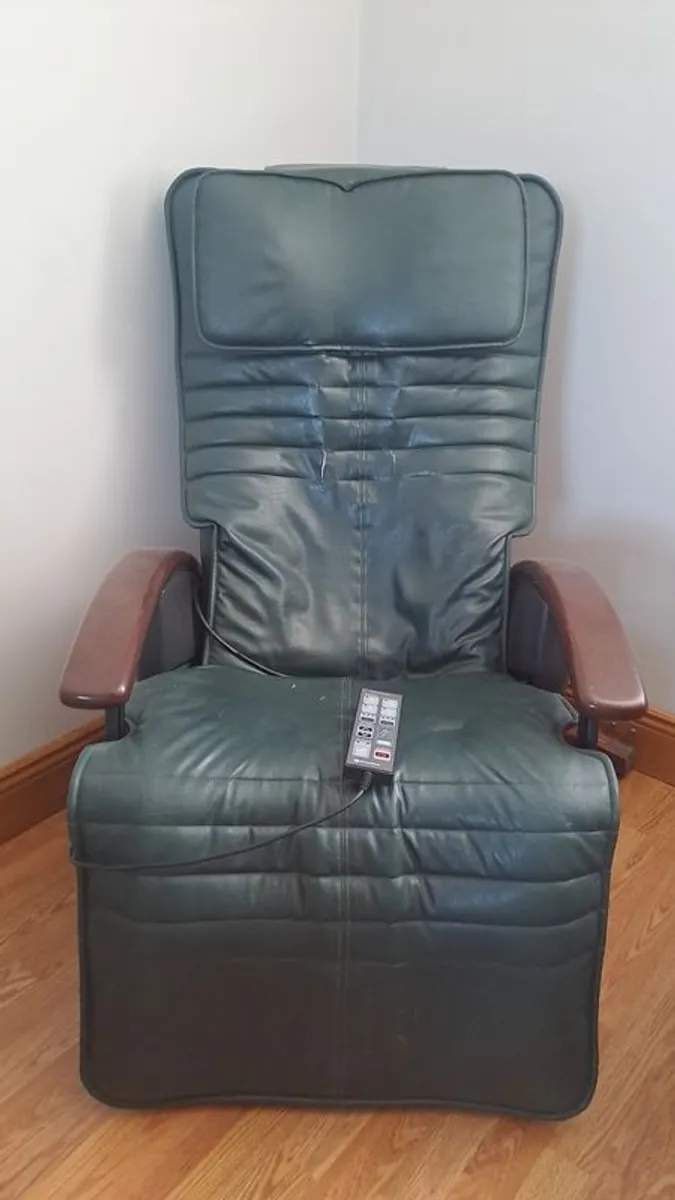 massage chair - Image 1