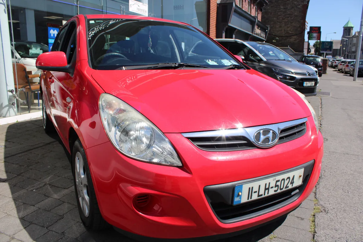 Hyundai i20 1.4 2011 - Image 1