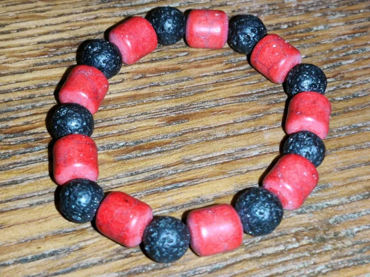 CHUNKY CORAL & BLACK LAVA, Elastic Bracelet ! - Image 1