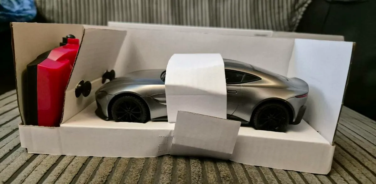Radio Controlled Aston Martin Car - Image 2