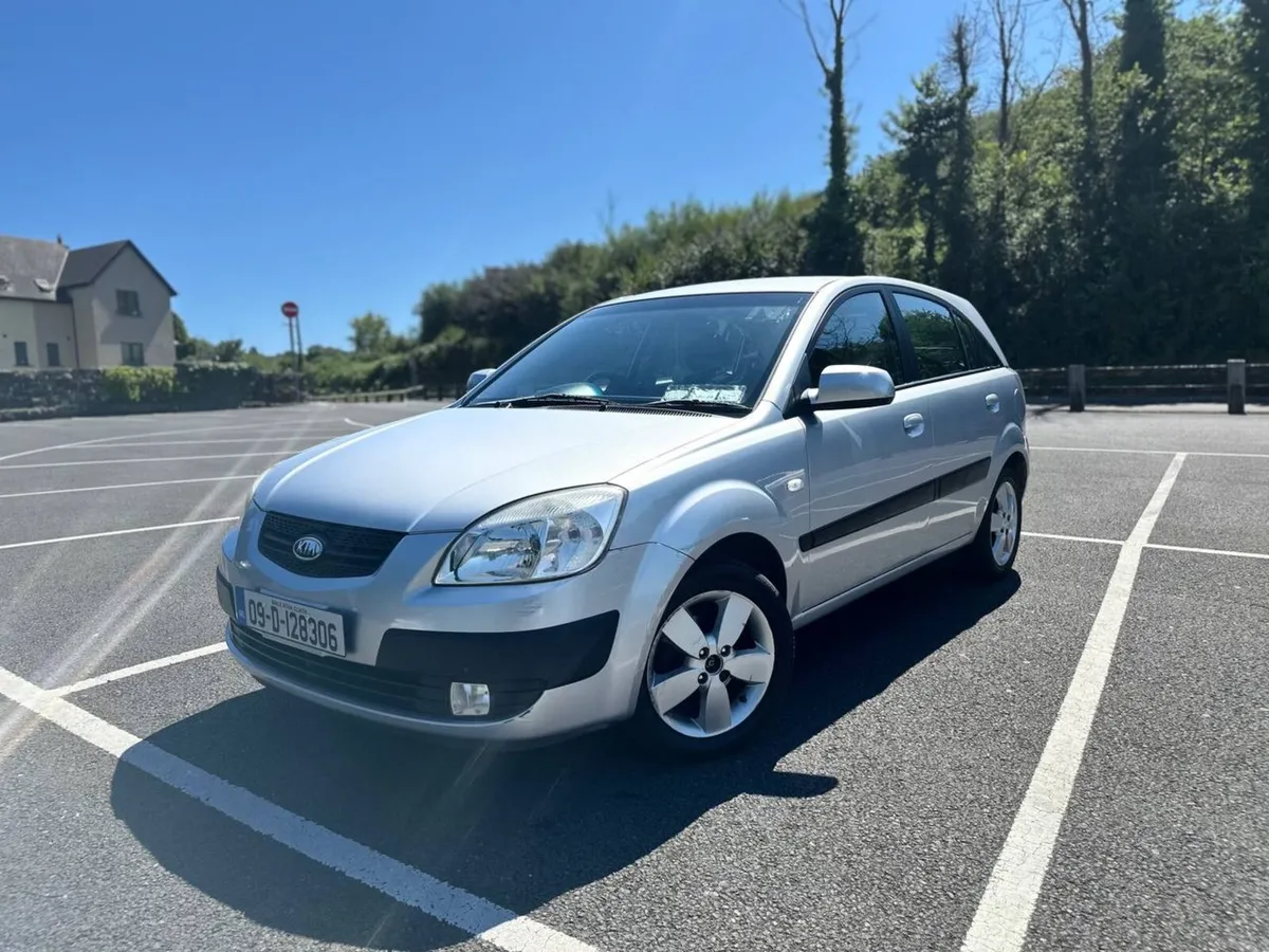 Kia Rio 2009 automatic LOW MILEAGE - Image 2