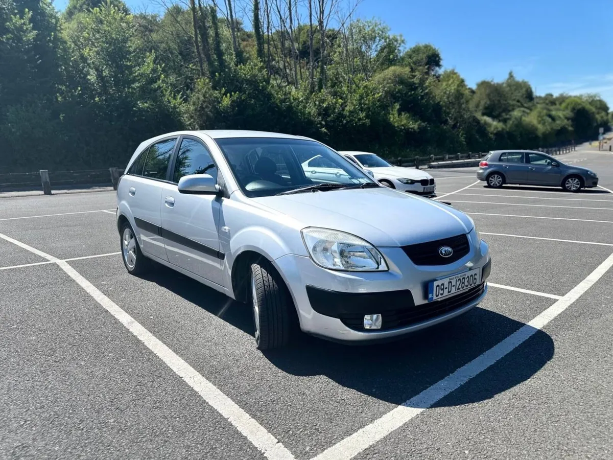 Kia Rio 2009 automatic LOW MILEAGE - Image 3