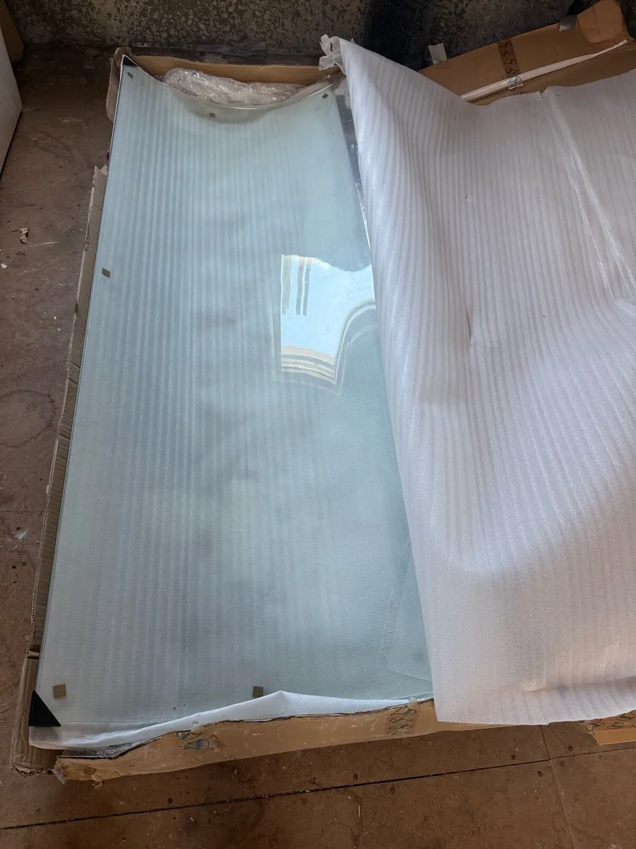 bathroom equipment - Image 1
