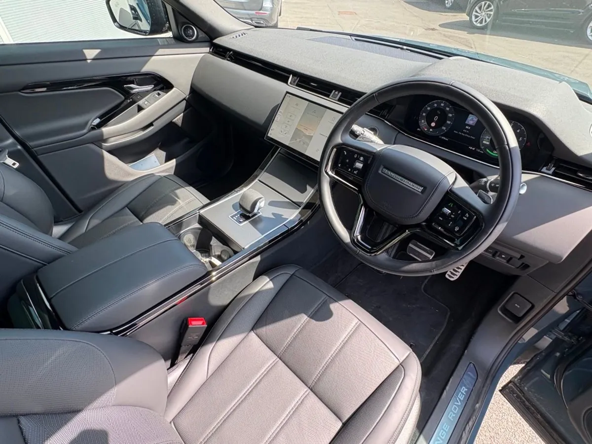 Land Rover Range Rover Evoque Dynamic HSE / High - Image 4