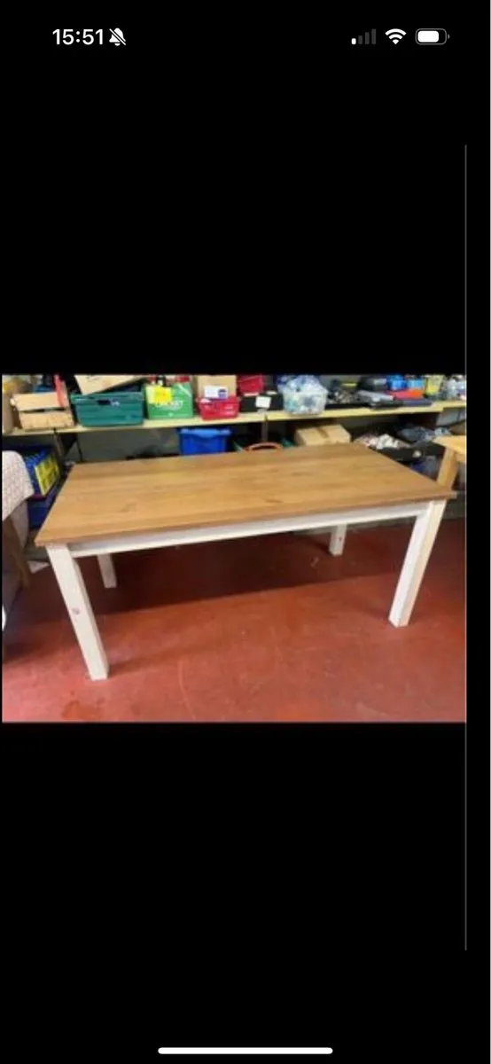 Kitchen table - Image 1