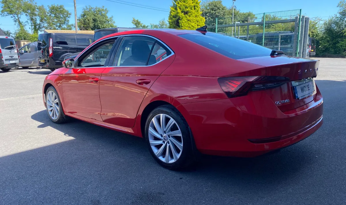 Skoda Octavia 2021 - Image 2