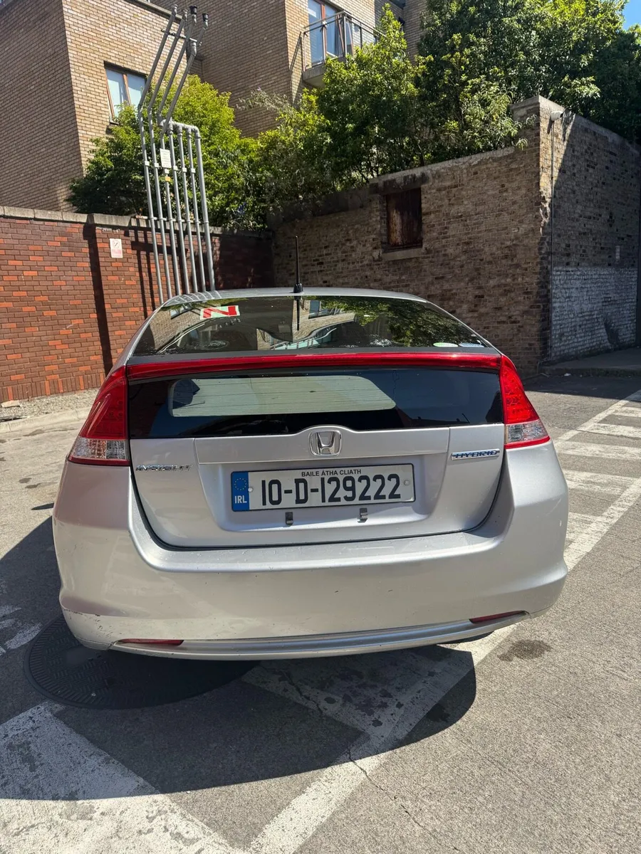 Car - Image 2