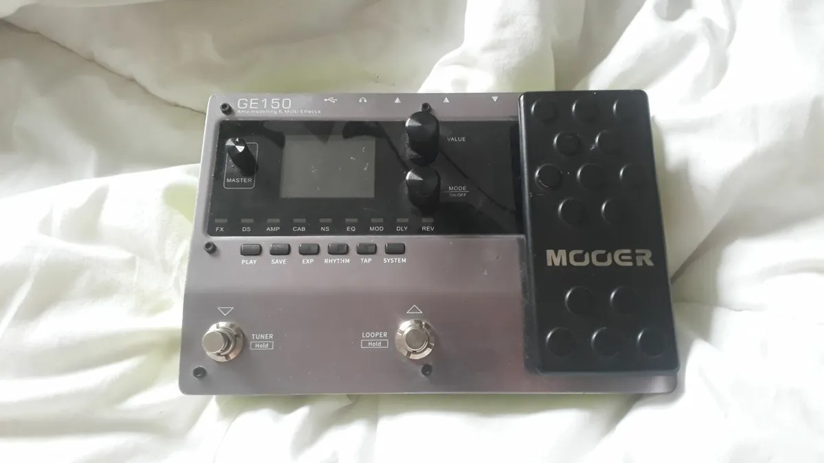 Mooer GE 150 Multi  FX Guitar  Pedal - Image 1