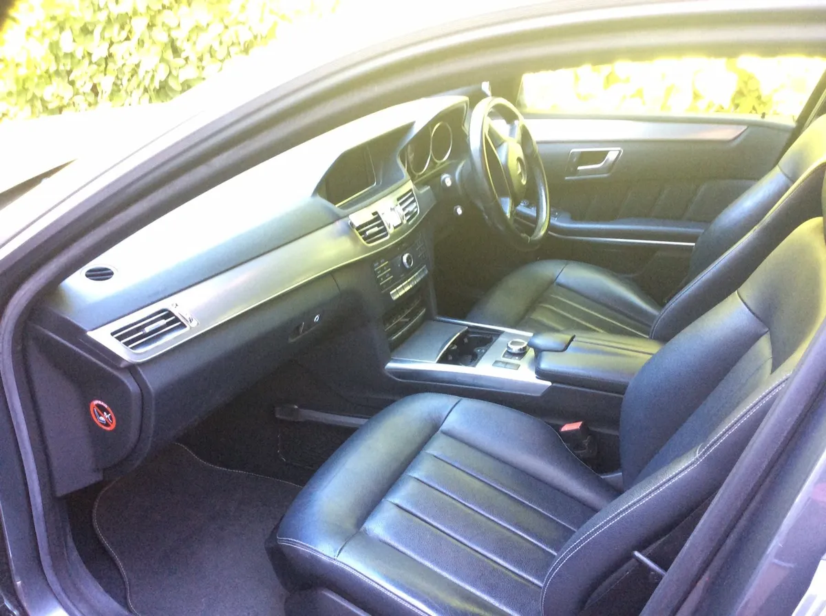 Mercedes E220D - Image 4