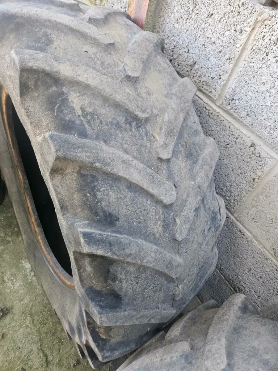 Tractor tyres - Image 2
