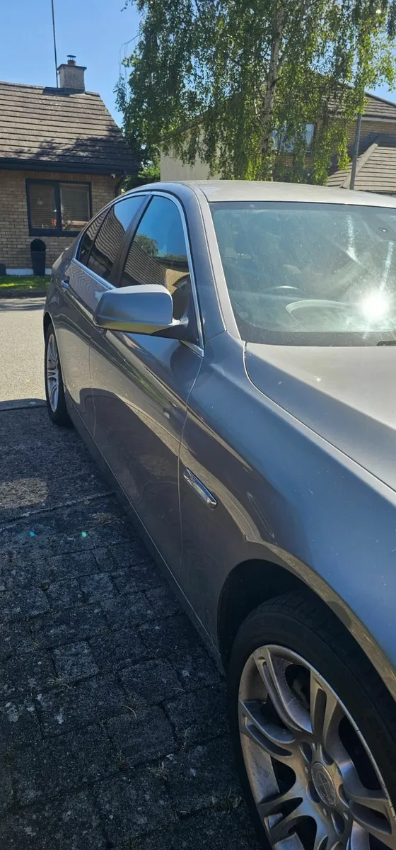 Car - Image 2