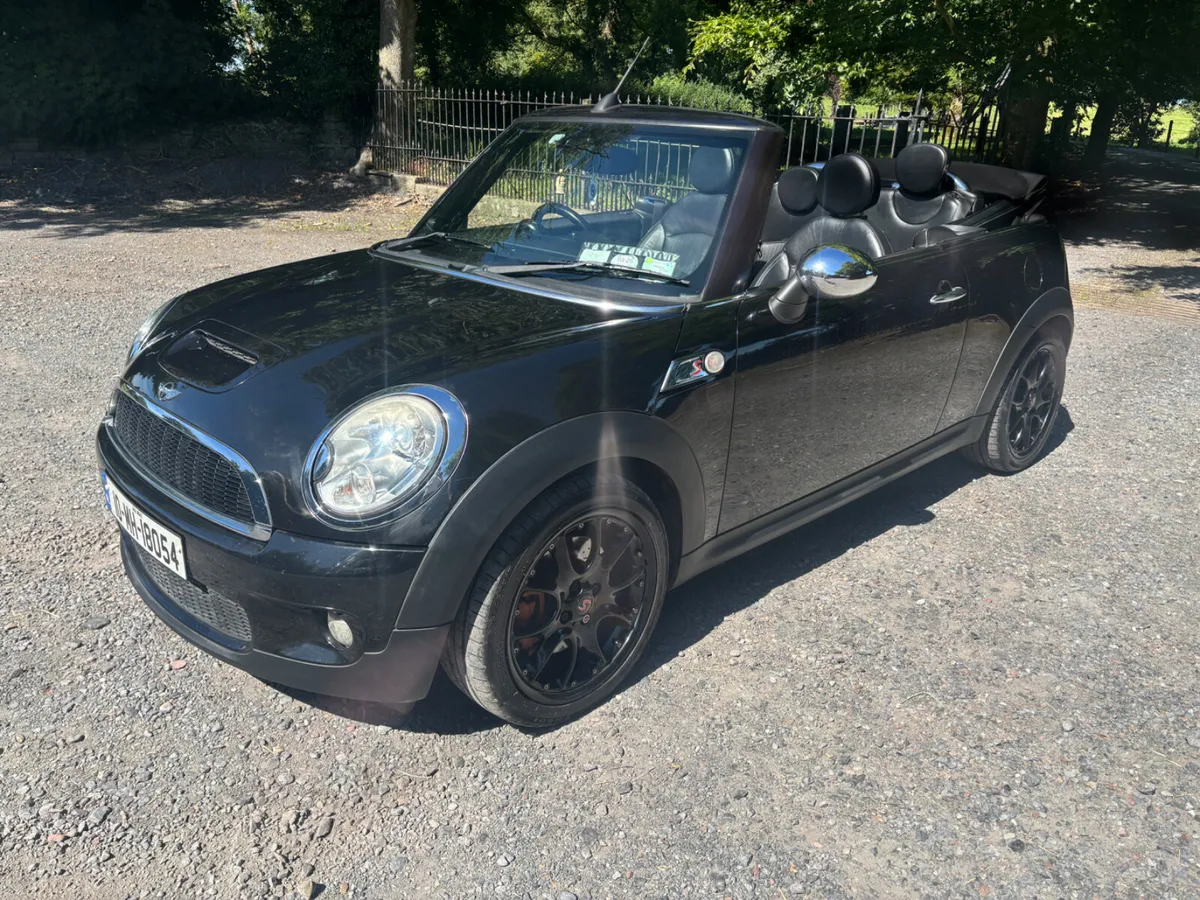 Mini Cooper S Low Kilometers - Image 3