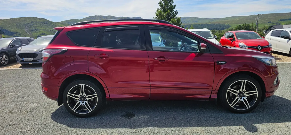 Ford Kuga 1.5TDCi  ST-Line 2018 - Image 4