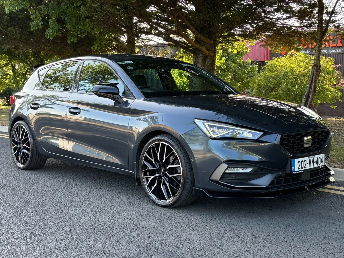 Seat Leon FR  Automatic !! 2.0 Diesel !! MK4 - Image 2