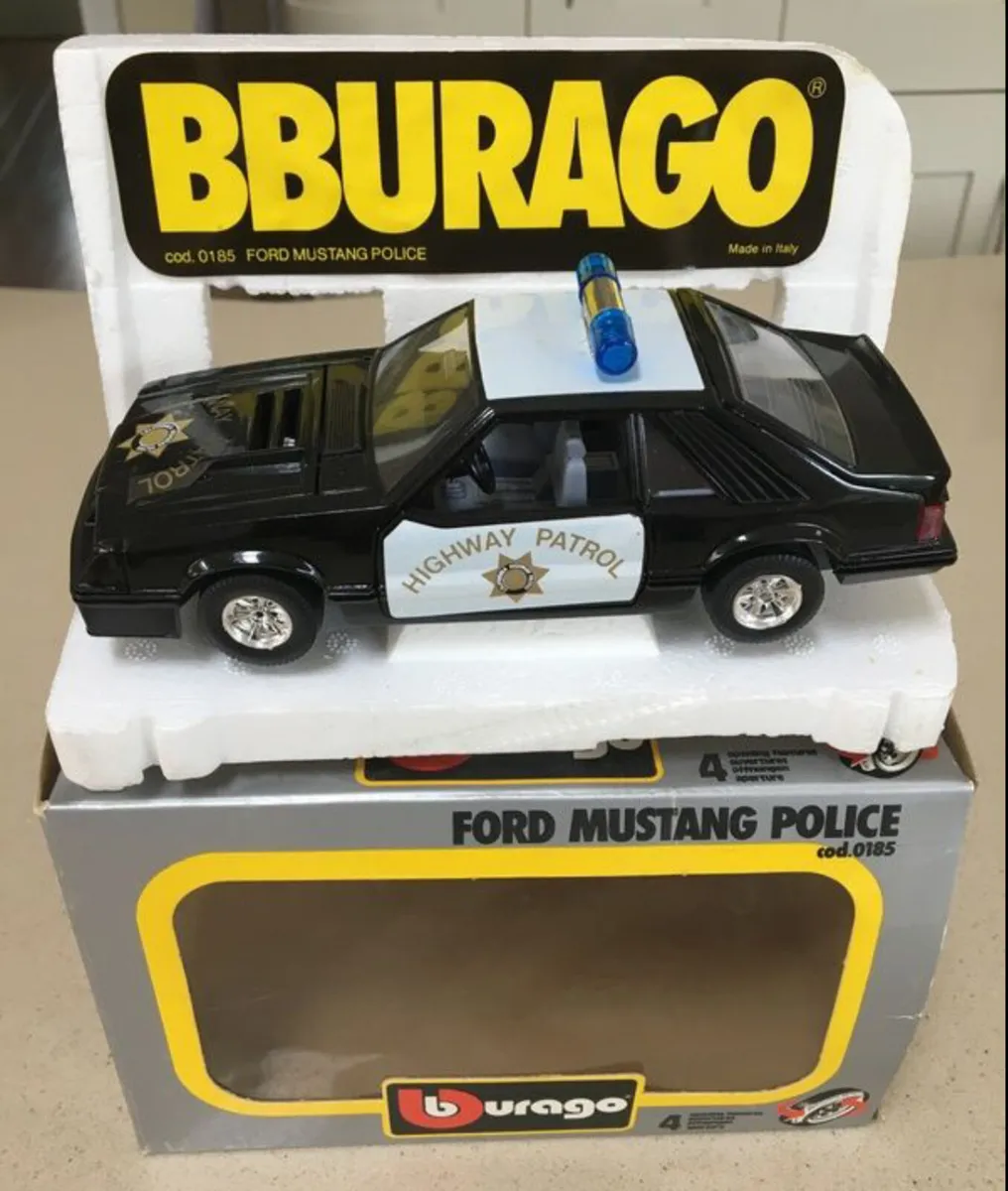 Ford Mustang California Police 1:24 Burago - Image 4