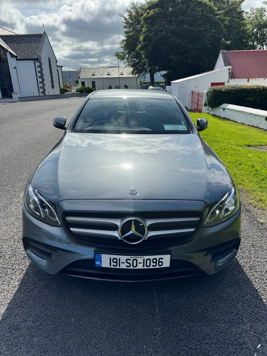 2019 Mercedes-Benz E220d AMG Line - Image 2