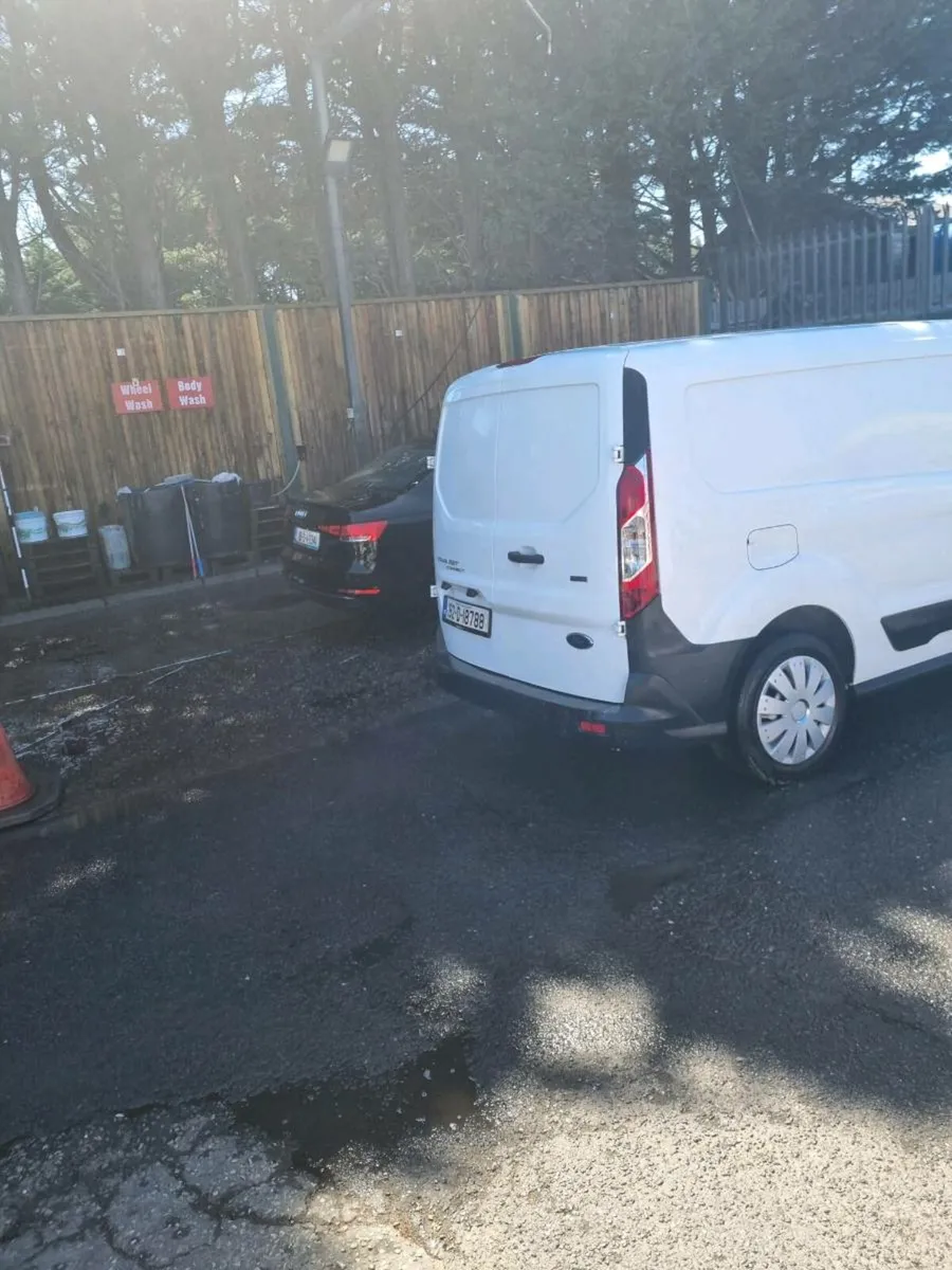 Ford transit connect - Image 2