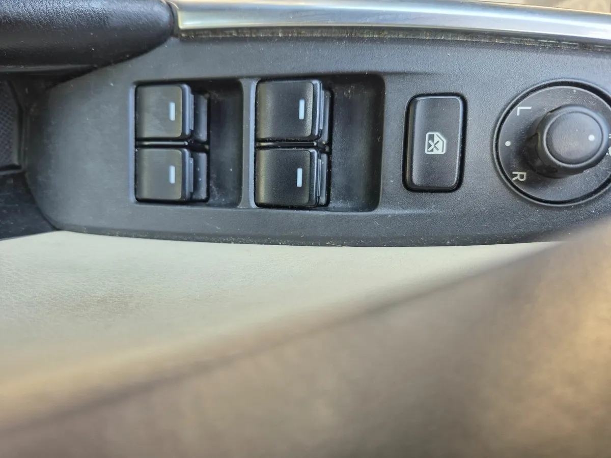 Mazda6 2015 2.2L saloon Executive - Image 4
