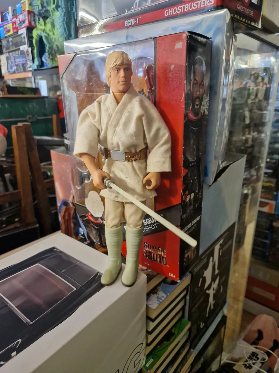 Star Wars 12" Luke Skywalker Farmboy - Image 3