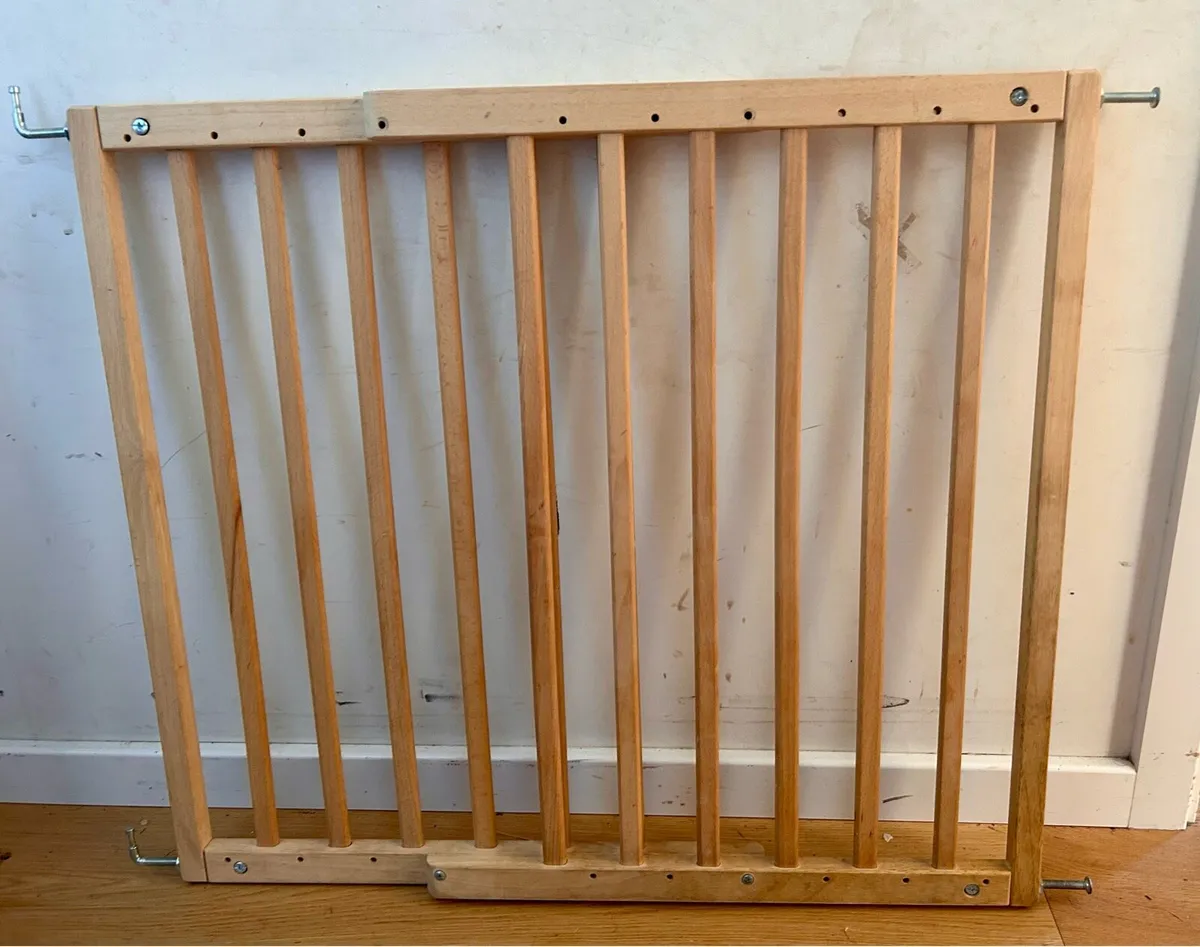 Wooden Stairgate - Image 3