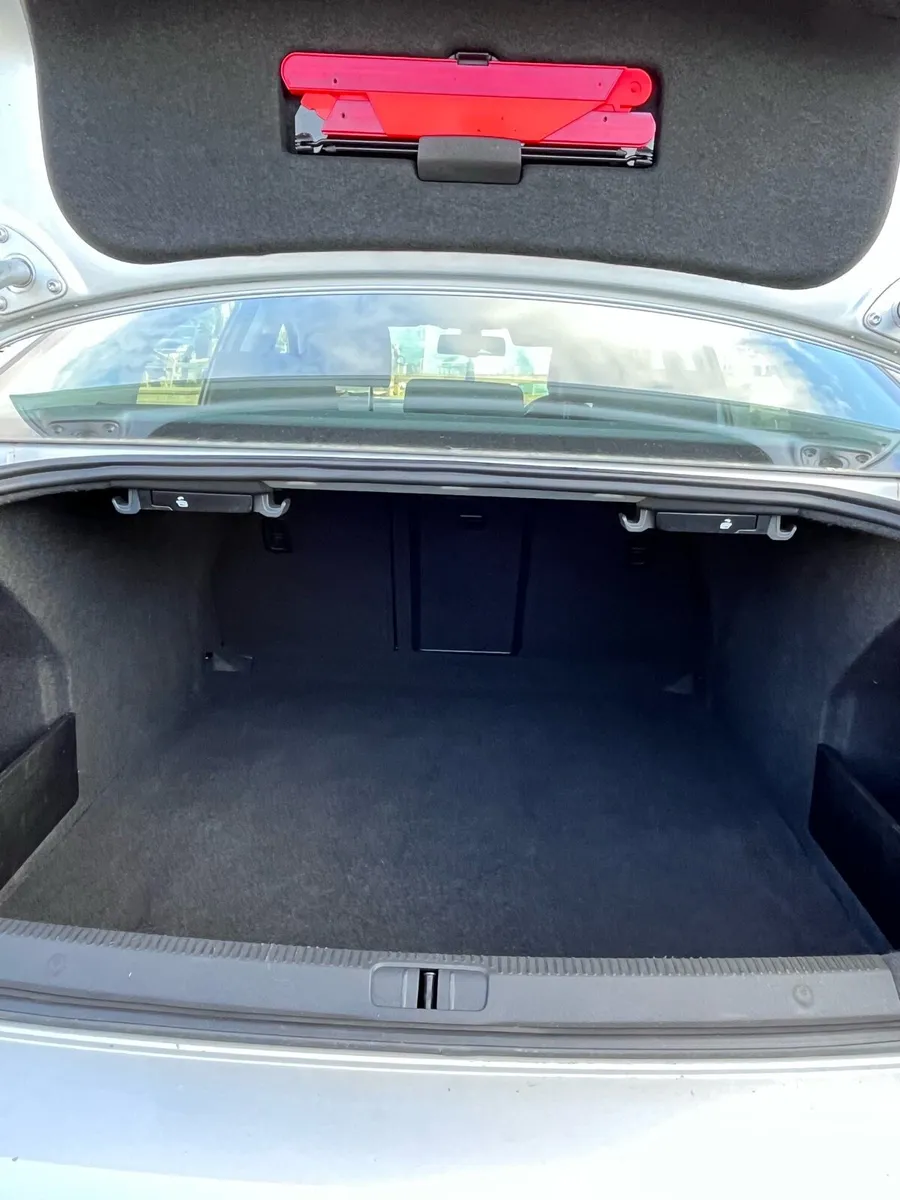 Volkswagen Passat B7 1.6 TDI HIGH SPEC - Image 2