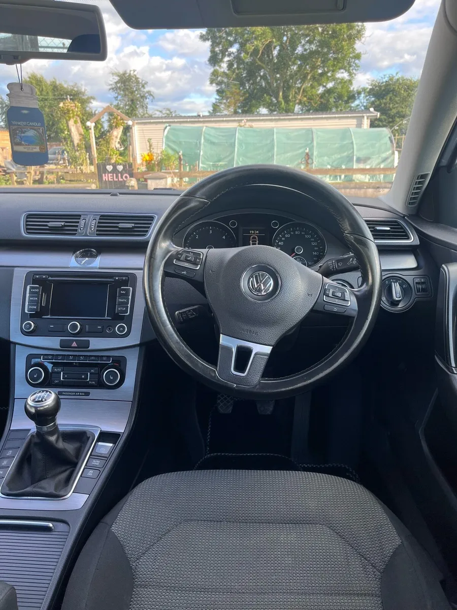 Volkswagen Passat B7 1.6 TDI HIGH SPEC - Image 4