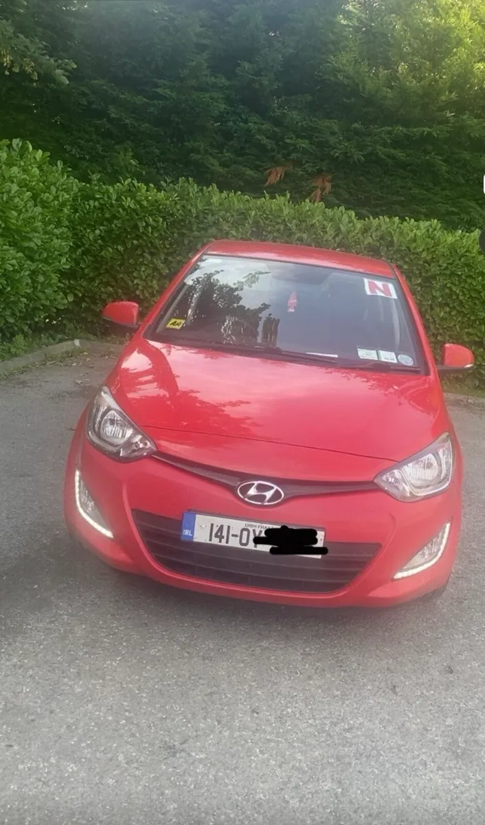 Hyundai i20 1.4 automatic - Image 1