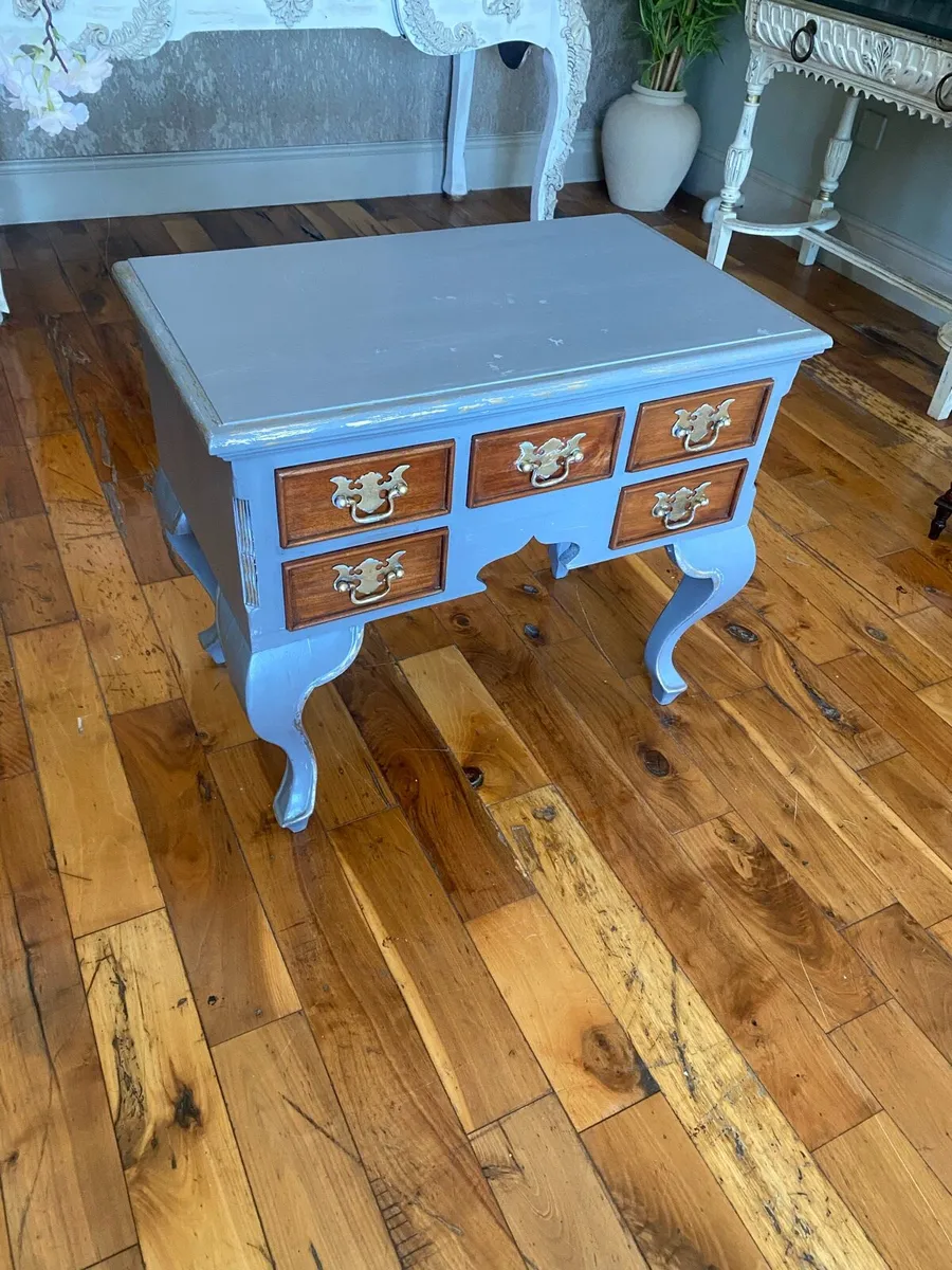 Side table - Image 1