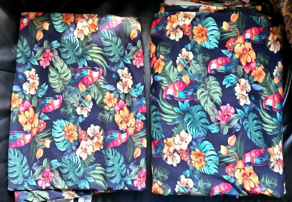 Two Pieces Stretchy Bird/Flower Fabric