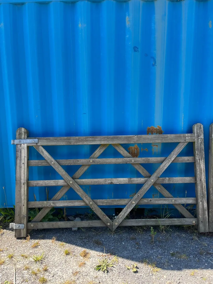 Wooden gates - Image 3