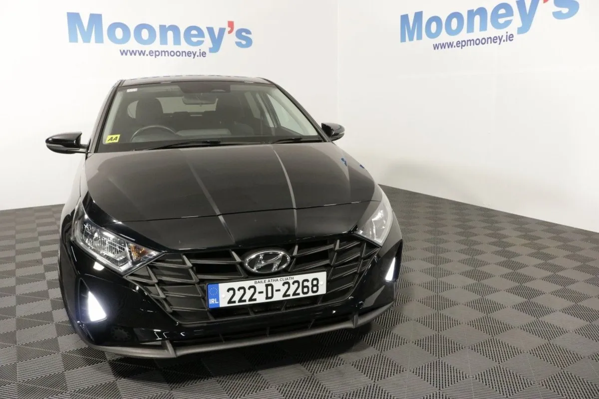 Hyundai i20 Deluxe Plus 1.2l Petrol Hatchback - Image 2