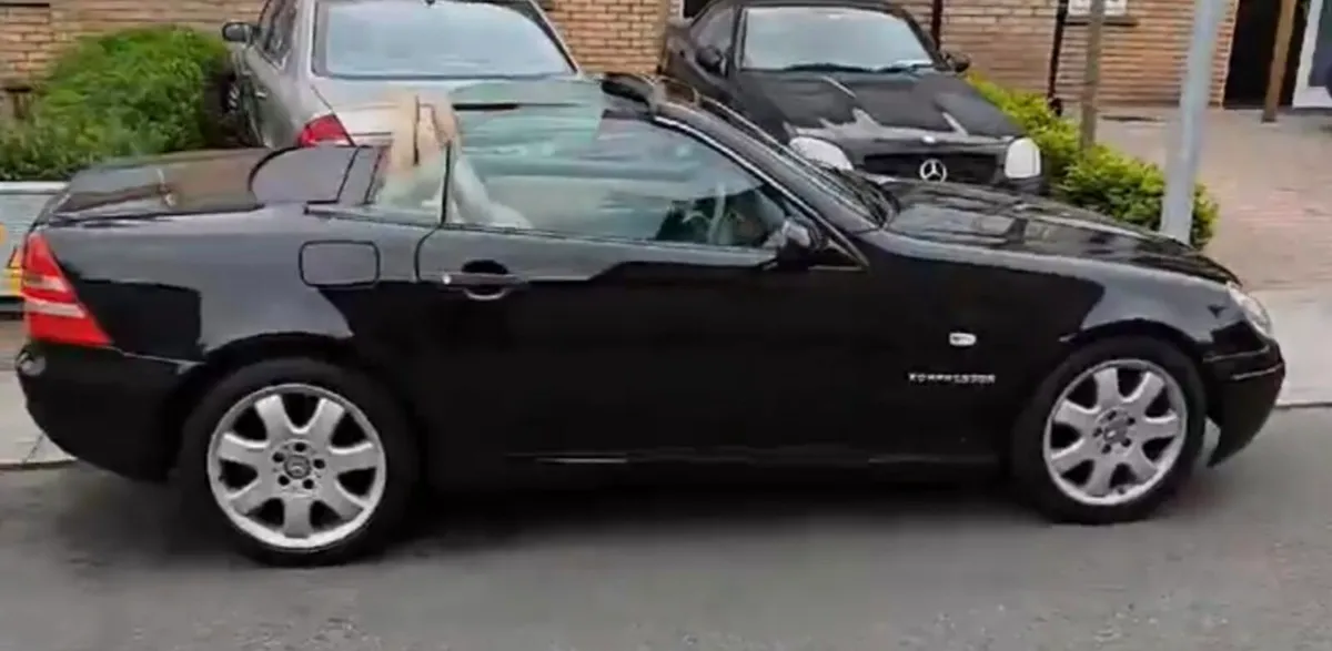 €6450 Mercedes Slk 2.3 Kompresor Red top 190bhp - Image 1
