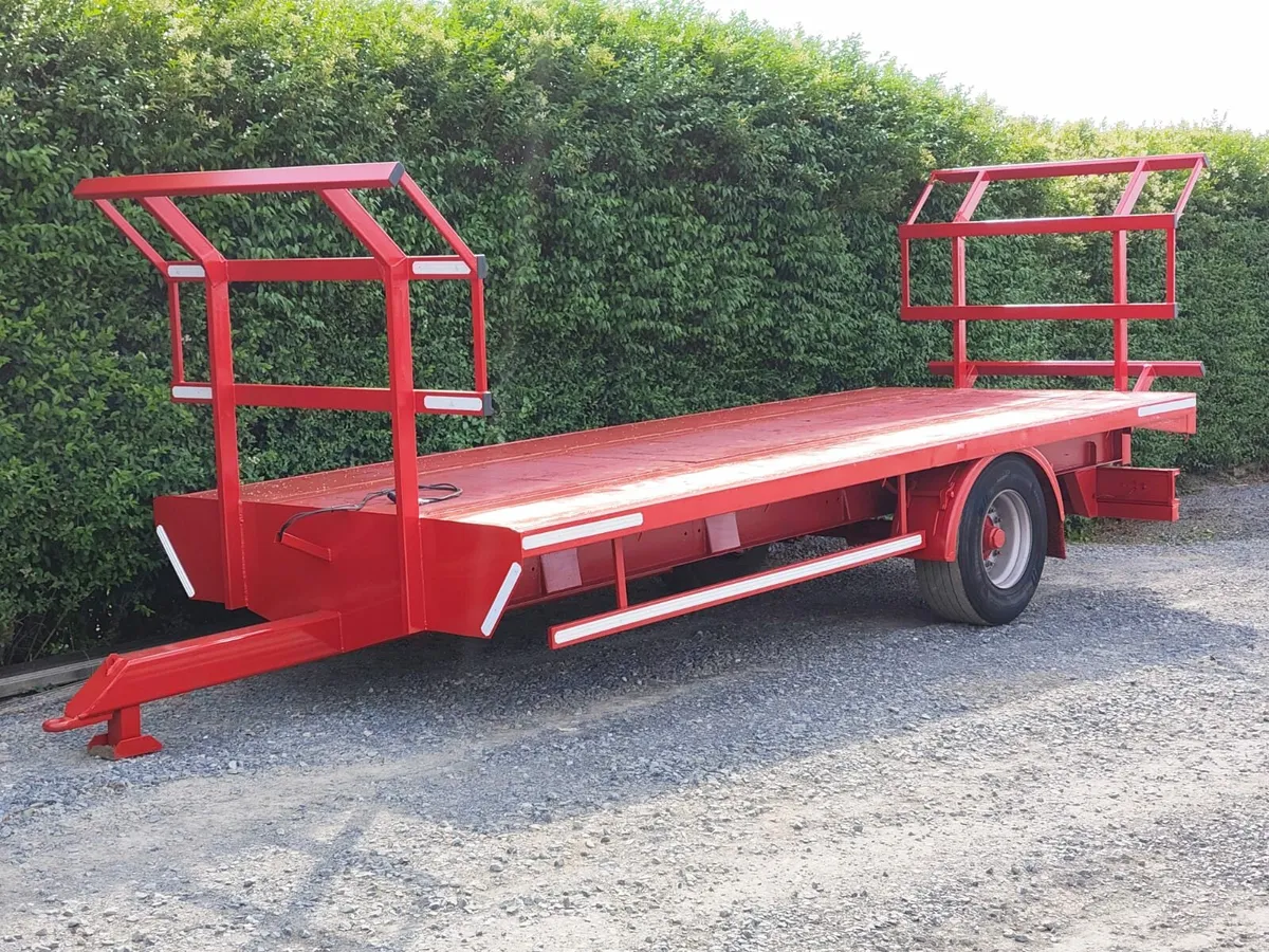 22 ft Bale/ flat trailer - Image 3